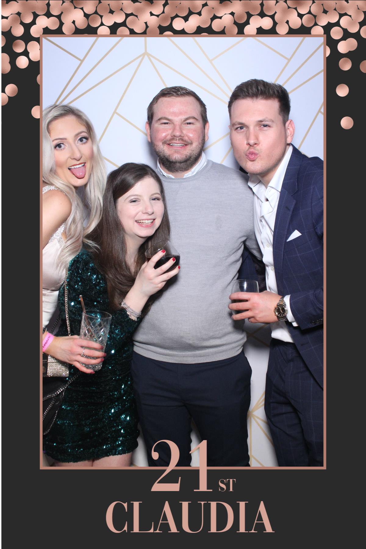 Claudia's 21st  | View more photos from the event at gallery.magicimages.uk/u/MagicImages/Claudias-21st